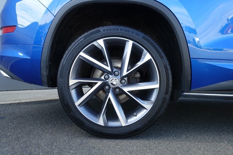 2021 (21) SKODA KODIAQ 2.0 TDI 200 Sport Line 4x4 5dr DSG [7 Seat] 3335197