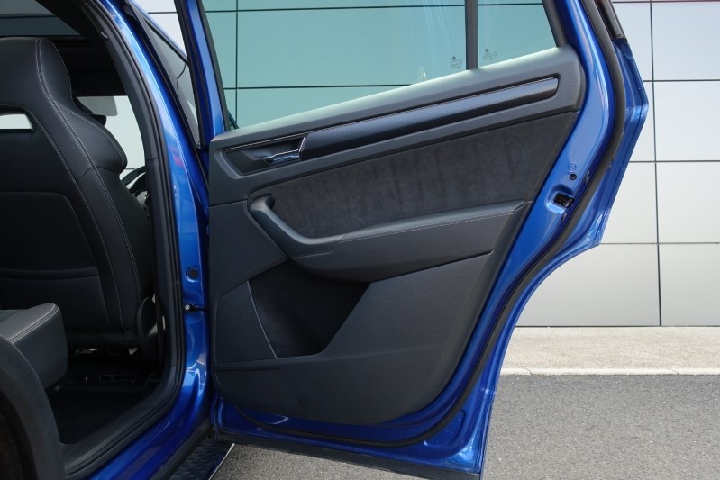 2021 (21) SKODA KODIAQ 2.0 TDI 200 Sport Line 4x4 5dr DSG [7 Seat] 3335177