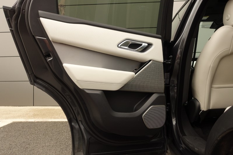 2023 (23) LAND ROVER RANGE ROVER VELAR 2.0 D200 Edition 5dr Auto 3391450