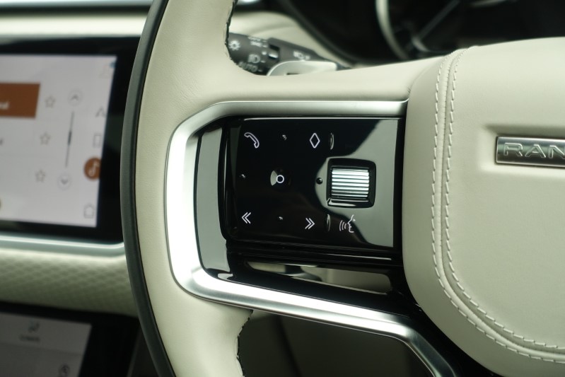 2023 (23) LAND ROVER RANGE ROVER VELAR 2.0 D200 Edition 5dr Auto 3391427