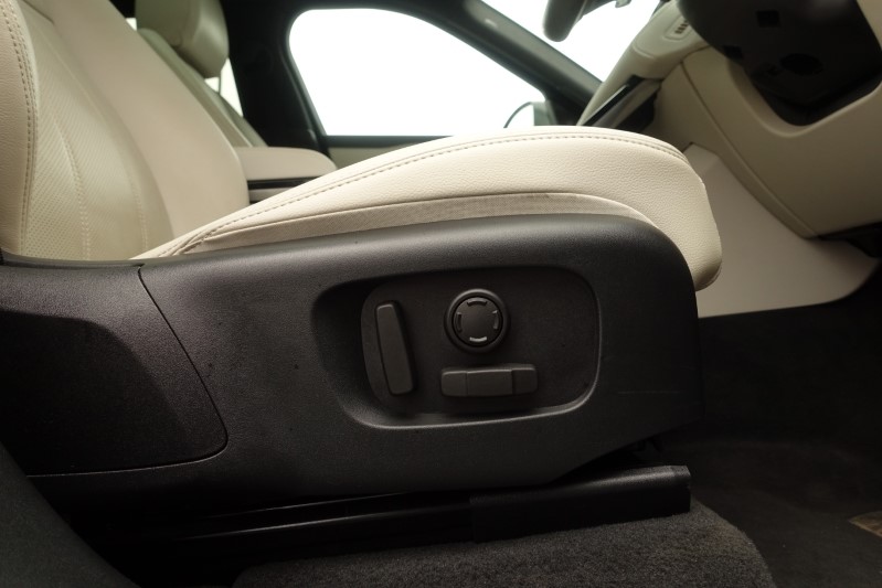 2023 (23) LAND ROVER RANGE ROVER VELAR 2.0 D200 Edition 5dr Auto 3391441