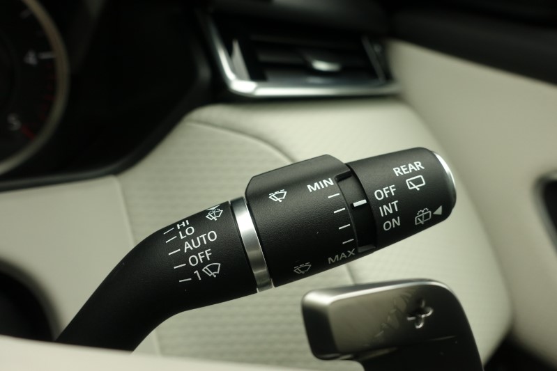 2023 (23) LAND ROVER RANGE ROVER VELAR 2.0 D200 Edition 5dr Auto 3391424