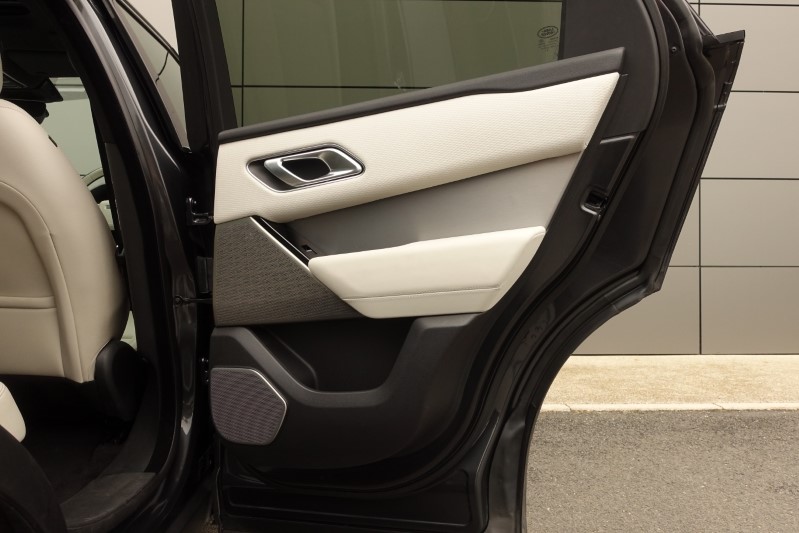 2023 (23) LAND ROVER RANGE ROVER VELAR 2.0 D200 Edition 5dr Auto 3391444