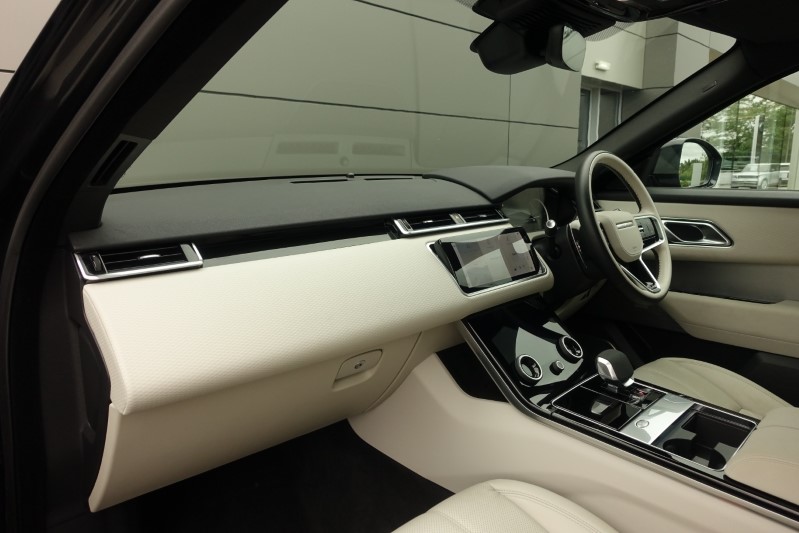 2023 (23) LAND ROVER RANGE ROVER VELAR 2.0 D200 Edition 5dr Auto 3391454