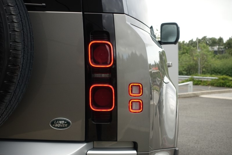 2022 (22) LAND ROVER DEFENDER 3.0 P400 XS Edition 90 3dr Auto [6 Seat] 3436253