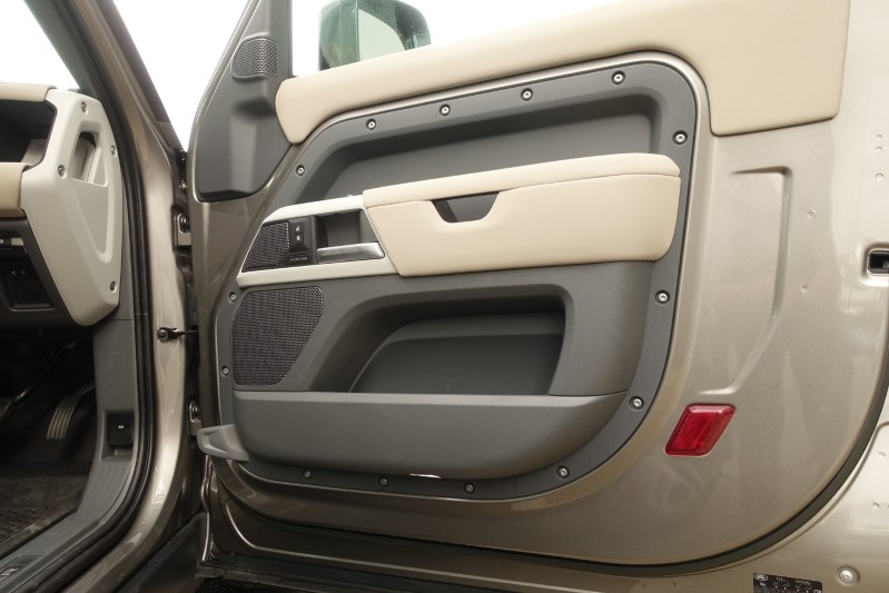 2022 (22) LAND ROVER DEFENDER 3.0 P400 XS Edition 90 3dr Auto [6 Seat] 3436237