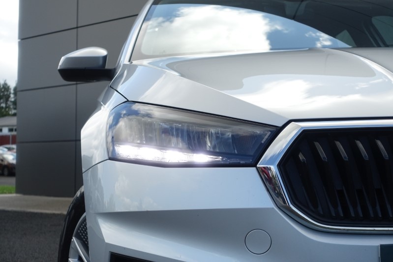 2023 (23) SKODA FABIA 1.0 TSI 110 SE L 5dr 3397681
