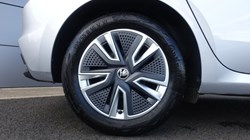2023 (23) SKODA FABIA 1.0 TSI 110 SE L 5dr 3397685