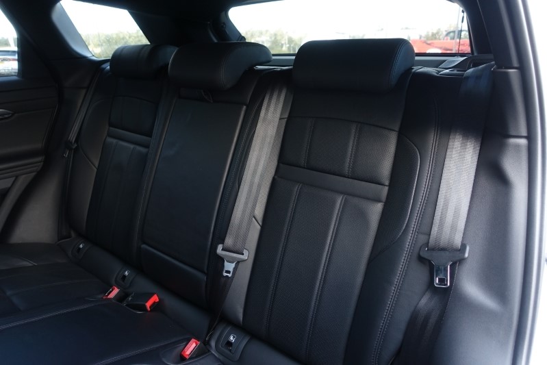 2020 (20) LAND ROVER RANGE ROVER EVOQUE 2.0 D150 R-Dynamic S 5dr Auto 3440055