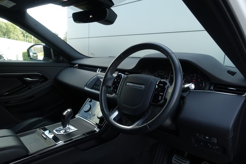 2020 (20) LAND ROVER RANGE ROVER EVOQUE 2.0 D150 R-Dynamic S 5dr Auto 3440043