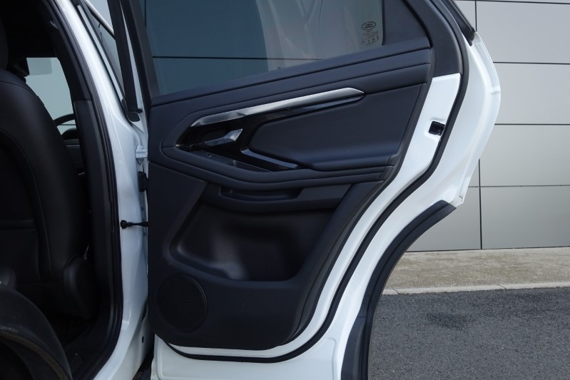 2020 (20) LAND ROVER RANGE ROVER EVOQUE 2.0 D150 R-Dynamic S 5dr Auto 3440048