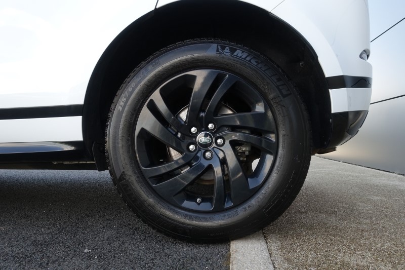 2020 (20) LAND ROVER RANGE ROVER EVOQUE 2.0 D150 R-Dynamic S 5dr Auto 3440030