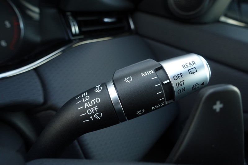 2020 (20) LAND ROVER RANGE ROVER EVOQUE 2.0 D150 R-Dynamic S 5dr Auto 3440034