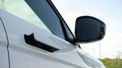 2020 (20) LAND ROVER RANGE ROVER EVOQUE 2.0 D150 R-Dynamic S 5dr Auto 3440063