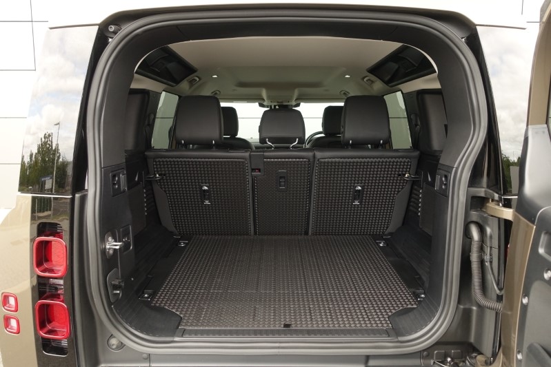 2022 (71) LAND ROVER DEFENDER 3.0 D250 S 110 5dr Auto 3427392