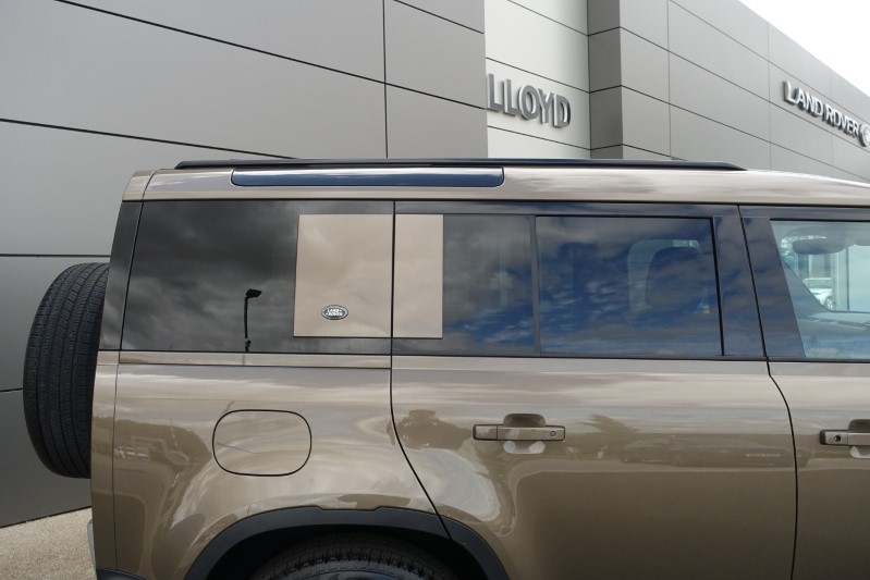 2022 (71) LAND ROVER DEFENDER 3.0 D250 S 110 5dr Auto 3427405