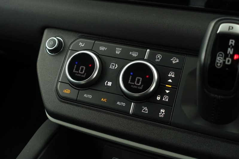 2022 (71) LAND ROVER DEFENDER 3.0 D250 S 110 5dr Auto 3427382