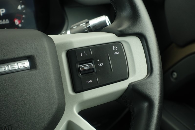 2022 (71) LAND ROVER DEFENDER 3.0 D250 S 110 5dr Auto 3427366