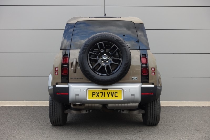 2022 (71) LAND ROVER DEFENDER 3.0 D250 S 110 5dr Auto 3427361