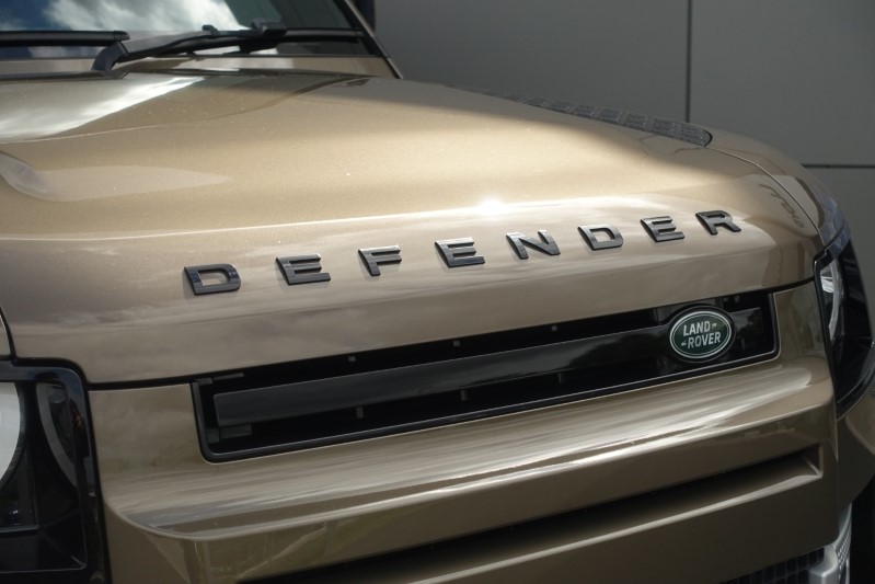 2022 (71) LAND ROVER DEFENDER 3.0 D250 S 110 5dr Auto 3427401