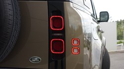 2022 (71) LAND ROVER DEFENDER 3.0 D250 S 110 5dr Auto 3427407