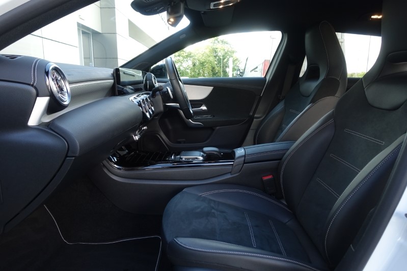 2022 (22) MERCEDES-BENZ A CLASS A180 AMG Line Executive Edition 5dr Auto 3493408