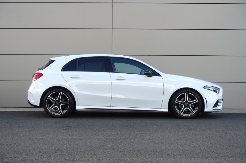 2022 (22) MERCEDES-BENZ A CLASS A180 AMG Line Executive Edition 5dr Auto 3493410