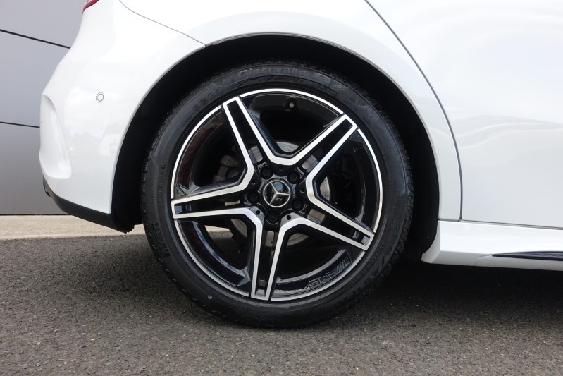 2022 (22) MERCEDES-BENZ A CLASS A180 AMG Line Executive Edition 5dr Auto 3493445