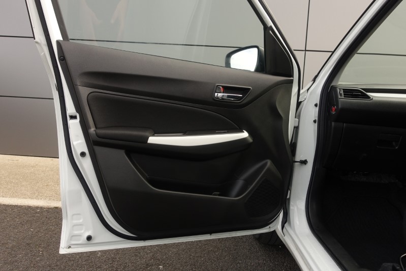 2021 (21) SUZUKI SWIFT 1.2 Dualjet 83 12V Hybrid SZ-L 5dr 3510706