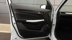 2021 (21) SUZUKI SWIFT 1.2 Dualjet 83 12V Hybrid SZ-L 5dr 3510706
