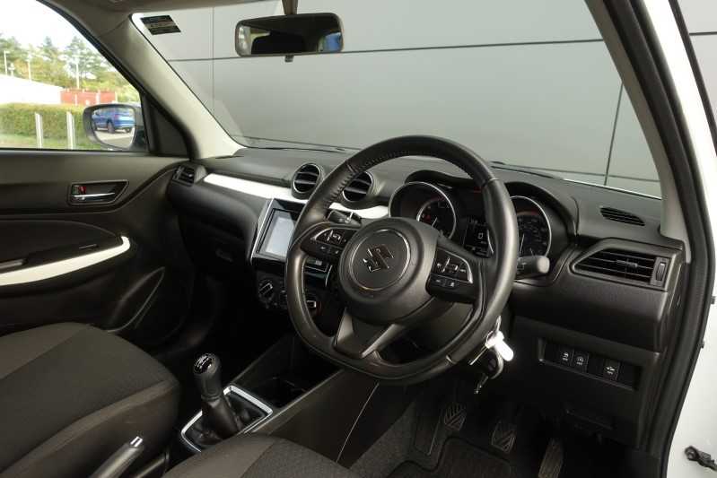 2021 (21) SUZUKI SWIFT 1.2 Dualjet 83 12V Hybrid SZ-L 5dr 3510694