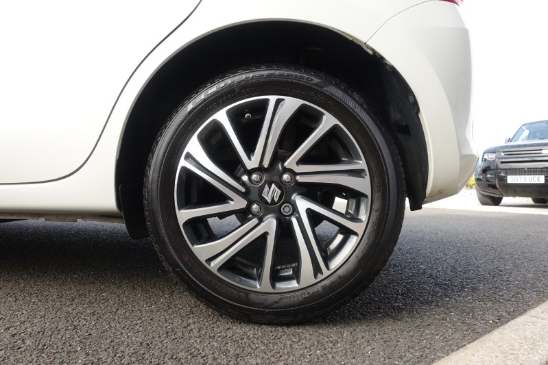 2021 (21) SUZUKI SWIFT 1.2 Dualjet 83 12V Hybrid SZ-L 5dr 3510716