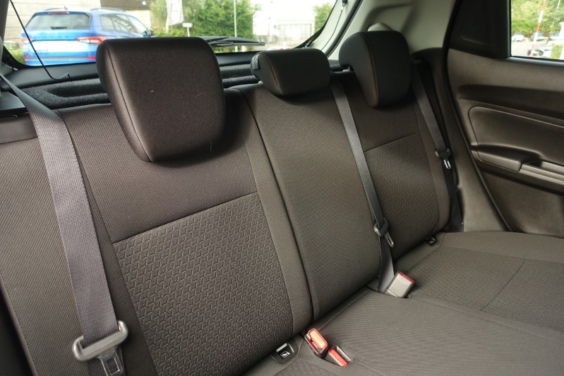 2021 (21) SUZUKI SWIFT 1.2 Dualjet 83 12V Hybrid SZ-L 5dr 3510701