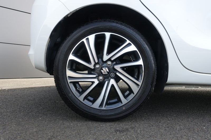 2021 (21) SUZUKI SWIFT 1.2 Dualjet 83 12V Hybrid SZ-L 5dr 3510714