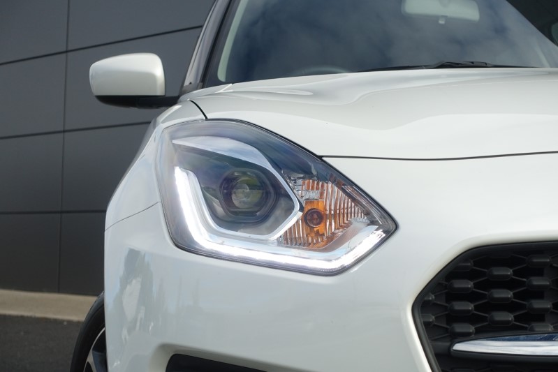 2021 (21) SUZUKI SWIFT 1.2 Dualjet 83 12V Hybrid SZ-L 5dr 3510710