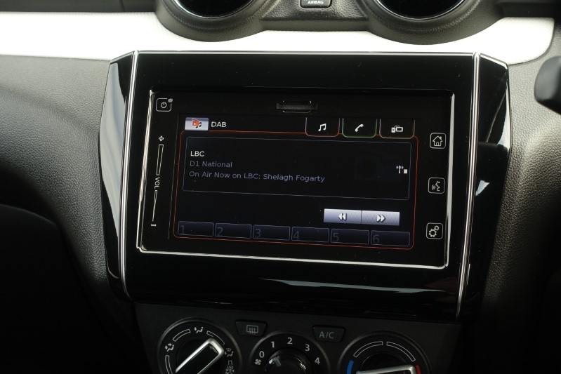 2021 (21) SUZUKI SWIFT 1.2 Dualjet 83 12V Hybrid SZ-L 5dr 3510687