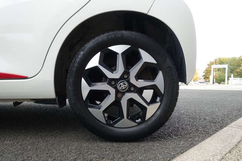 2019 (19) TOYOTA AYGO 1.0 VVT-i X-Trend 5dr 3570799
