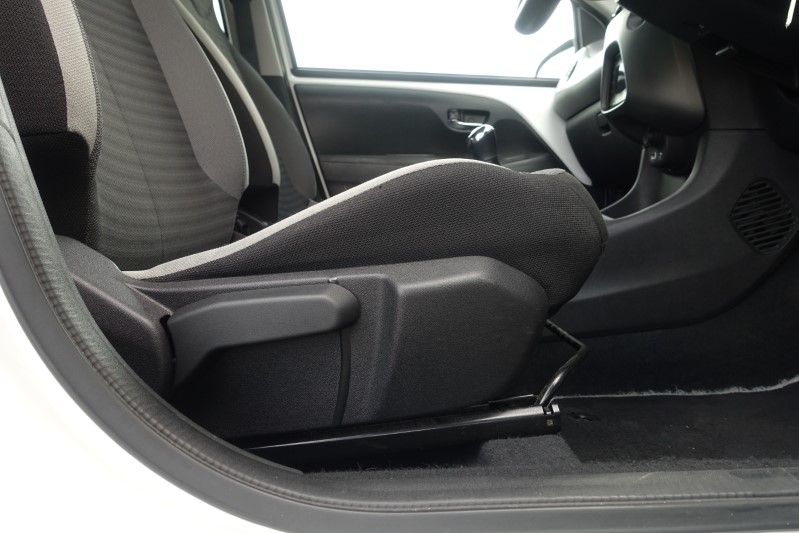 2019 (19) TOYOTA AYGO 1.0 VVT-i X-Trend 5dr 3570777