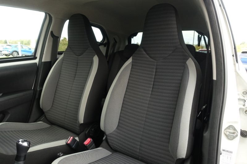 2019 (19) TOYOTA AYGO 1.0 VVT-i X-Trend 5dr 3570789