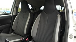 2019 (19) TOYOTA AYGO 1.0 VVT-i X-Trend 5dr 3570789