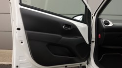 2019 (19) TOYOTA AYGO 1.0 VVT-i X-Trend 5dr 3570787