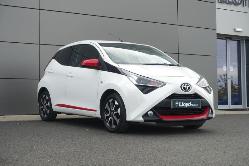 2019 (19) TOYOTA AYGO 1.0 VVT-i X-Trend 5dr 3570802