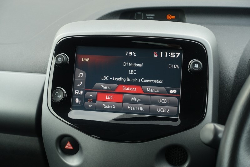 2019 (19) TOYOTA AYGO 1.0 VVT-i X-Trend 5dr 3570769