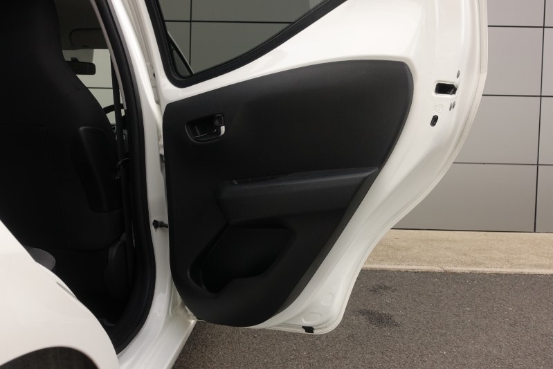 2019 (19) TOYOTA AYGO 1.0 VVT-i X-Trend 5dr 3570779