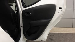 2019 (19) TOYOTA AYGO 1.0 VVT-i X-Trend 5dr 3570779