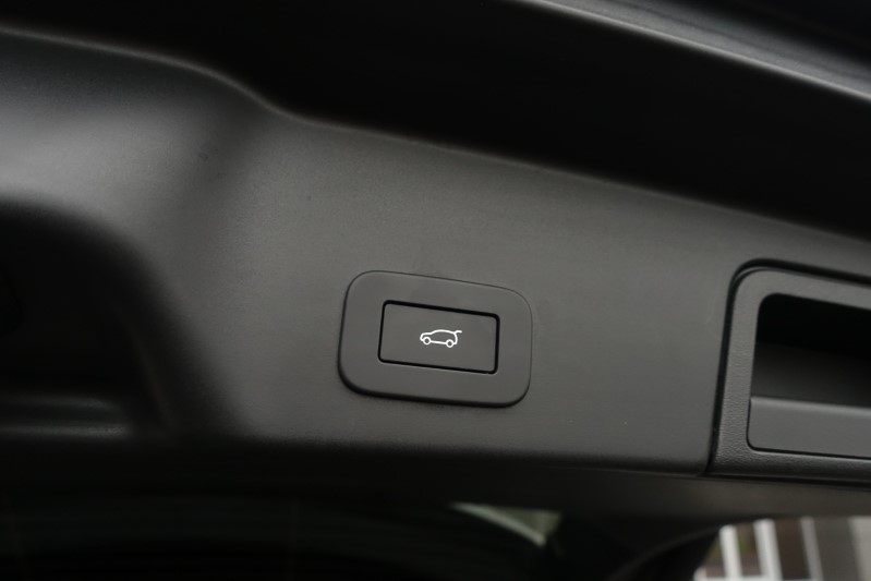 2024 (24) LAND ROVER RANGE ROVER EVOQUE 2.0 D200 Dynamic SE 5dr Auto 3572251