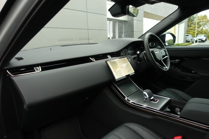 2024 (24) LAND ROVER RANGE ROVER EVOQUE 2.0 D200 Dynamic SE 5dr Auto 3572256
