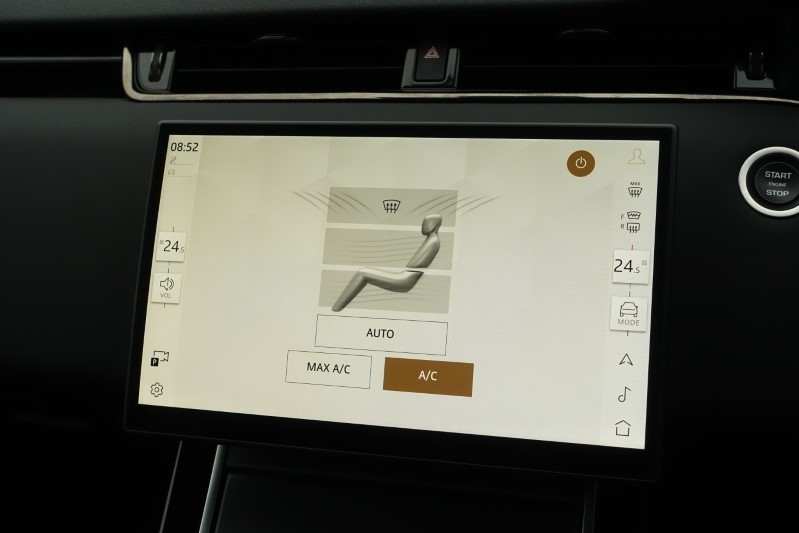 2024 (24) LAND ROVER RANGE ROVER EVOQUE 2.0 D200 Dynamic SE 5dr Auto 3572235