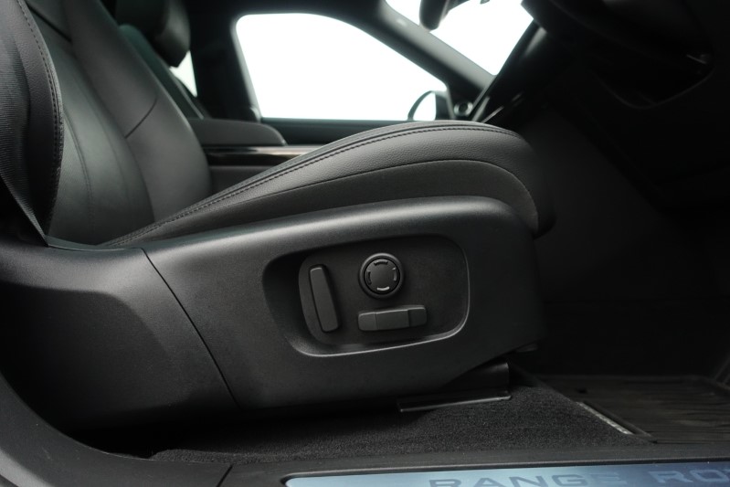 2024 (24) LAND ROVER RANGE ROVER EVOQUE 2.0 D200 Dynamic SE 5dr Auto 3572241