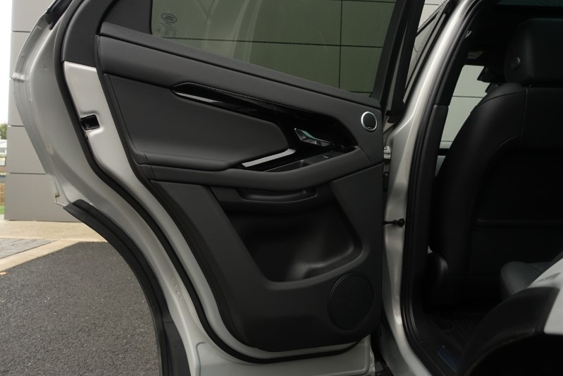 2024 (24) LAND ROVER RANGE ROVER EVOQUE 2.0 D200 Dynamic SE 5dr Auto 3572252